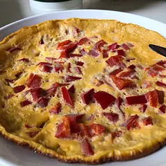 Lazy, simple breakfast, yet soooooo tasty. 