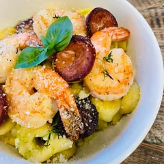Super easy weeknight dinner. It calls for shrimp and andouille, but you could really use any meat for this. Yummy. 