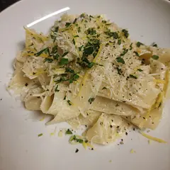 I grilled up some longstem broccoli to have with it and this is honestly one of the nicest pasta dishes I've ever had! I used papardelle because I did not have linguine, but u can see this working with most pasta shapes. Grazie, Bello!