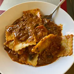 It’s so good!! I didn’t have white wine nor parmesano and that type of pasta but I made it work and it taste good :) I recommend and took me 20 mins 