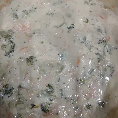 Reminds me of the cheddar broccoli soup my Ma made when I was a kid!