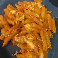Calling this "chicken parm" pasta is a REAL stretch. I didn't evoke chicken parm at all - there's no breading! It was basically a standard cheesy pasta with some chicken in it.
It was ok, but I would stick to my normal pasta recipes instead.