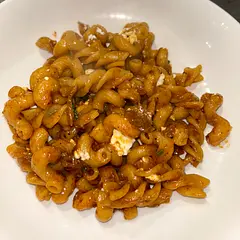 I didn’t have red onions, double cream and fenugreek seeds but substituted it with white onion and milk. This tasted amazing, I added feta cheese on top and it went down a treat! Super quick and easy to make too :) 
