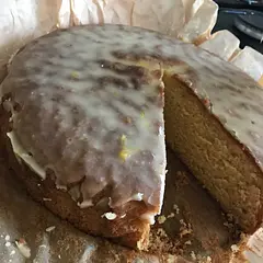 Fluffy, delicate,balanced, clear orange taste. I used an aluminium foil to cover the top after it got brown. I used the a coconut vegan yogurt and 4 eggs. All in a round tin looks amazing :).