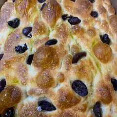 I usually make sourdough foccacia but this recipe was an absolute MUST !!!! A keeper!!! All said, do not change anything !!! ❤️