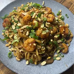 I really enjoyed this dish. I doubled the sauce (as I like it that way...) I also added extra chilli because I enjoy the kick. I made "bang bang" shrimp to go with it and it was absolutely yummy! I'll be making again for sure.
