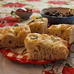 Third time making this focaccia recipe. It is super simple, easy and delicious.
