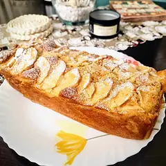 I would add maybe a little more sugar and possibly a little cinnamon.Everything else is good, excellent quick and easy apple cake :)