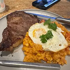 So good! Added extra garlic and paprika and a little bit of sazón for more flavor. 