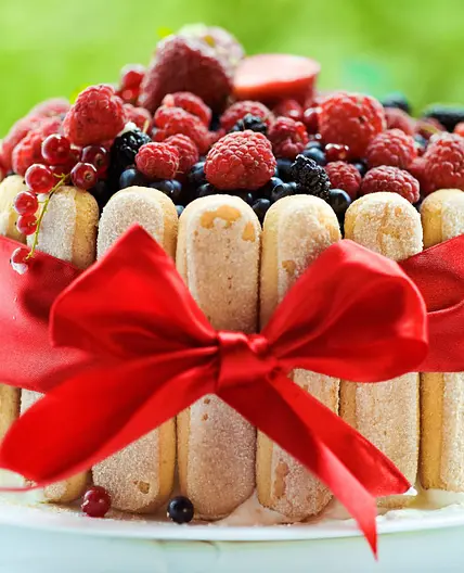 Charlotte aux Fruits Rouges