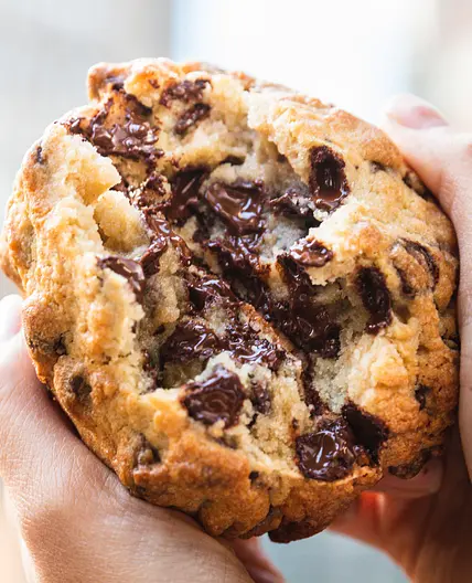 Levain Cookies