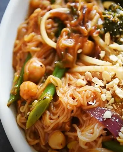 Red Thai Curry Pho Noodles