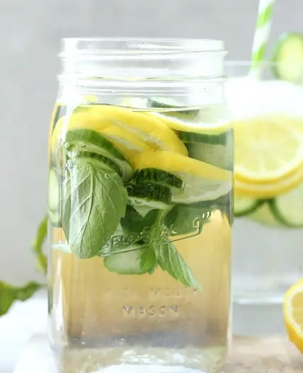 Detox Apple Cider Vinegar Water