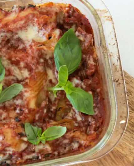 SPINACH AND ARTICHOKE LASAGNE