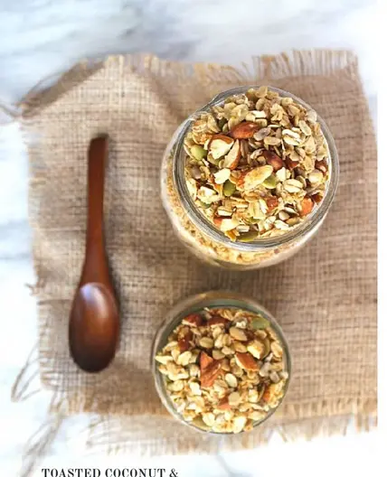 Toasted coconut and almond granola