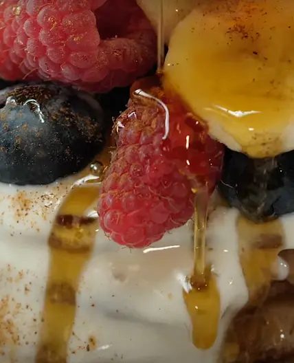 Mixed berry protein pancakes - vegan