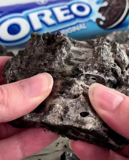 3-Ingredient Oreo Marshmallow Bars