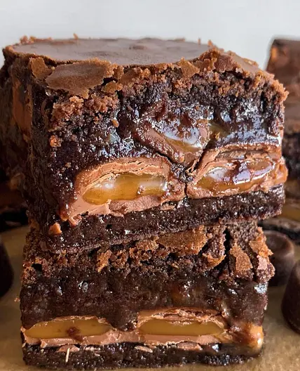 6-Layer Caramel Brownies