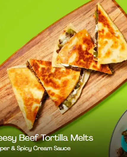 One-Pan Cheesy Beef Tortilla Melts with Green Bell Pepper & Spicy Cream Sauce