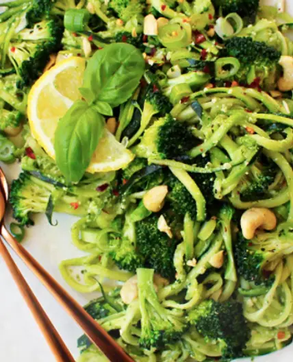 Healthy Pesto Zoodles