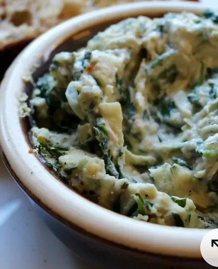 Artichoke, spinach and white bean dip