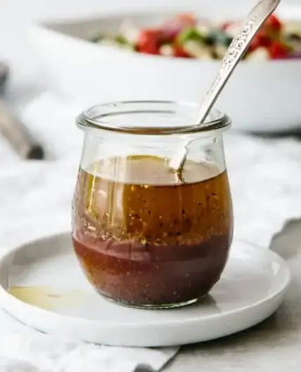 Vegan balsamic vinaigrette salad dressing