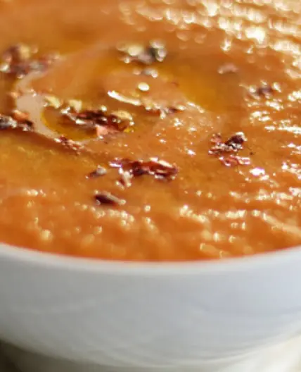 Roasted Red Pepper & Tomato Lentil Soup