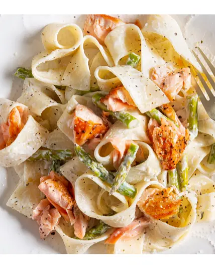 Lemon-Salmon and Asparagus Pappardelle