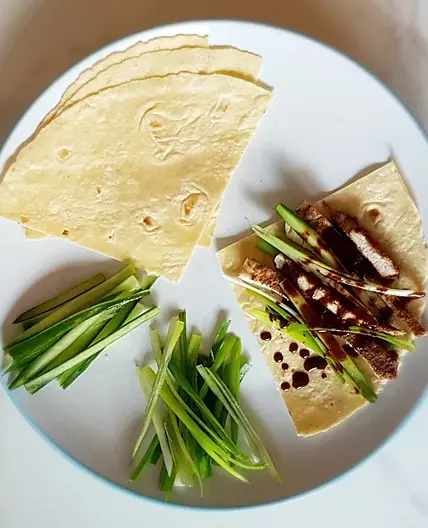Crispy Turkey Chinese Wraps