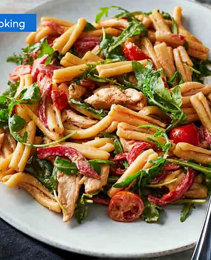 Chicken and pepper pasta