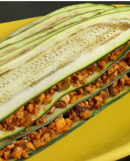 Lasaña calabacín con picadillo tofu