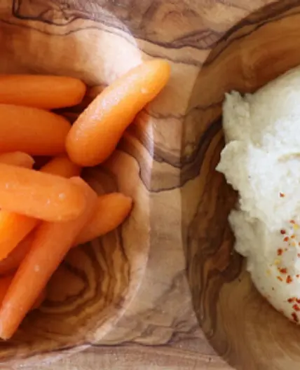 Baby Carrots & Hummus