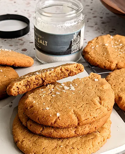 Chewy peanut butter cookies