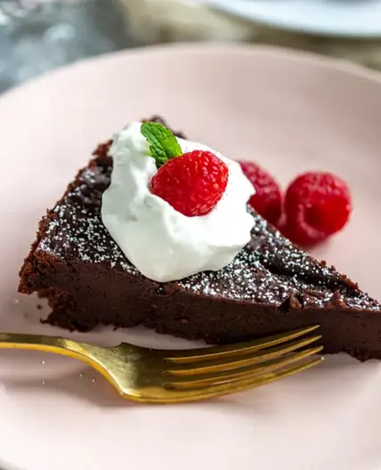 The BEST flourless chocolate cake