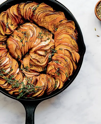 sweet potatoes and apples with fennel-cardamom dust