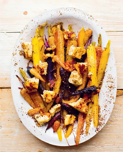 CARROTS, SPICES, PANEER