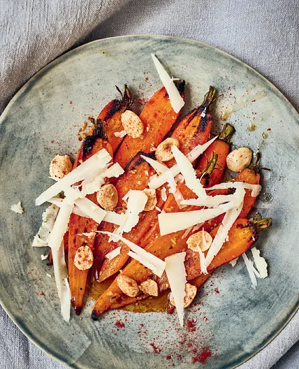 PAN-ROASTED CARROTS WITH STICKY SHERRY DRESSING, TOASTED ALMONDS AND MANCHEGO CHEESE