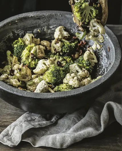 BROCCOLI AND CAULIFLOWER SALAD WITH CURRIED DRESSING