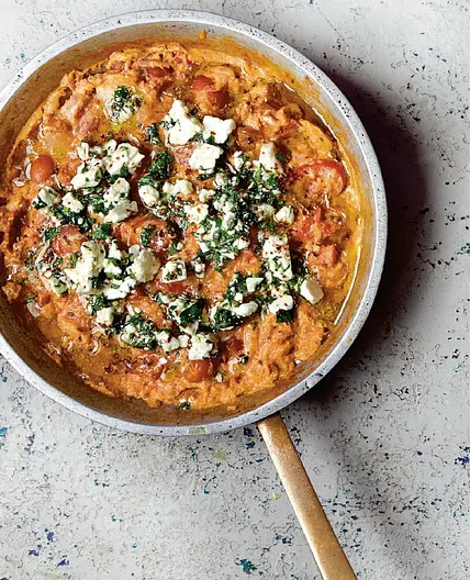 Scrambled red shakshuka