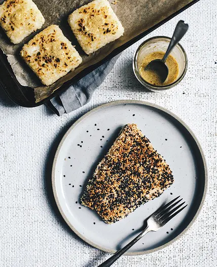 SESAME SEARED SALMON WITH CRISPY RICE CAKES + SPICY GINGER SESAME MUSTARD
