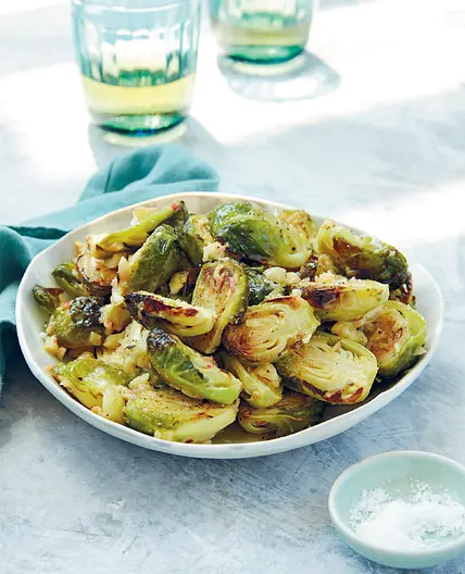 Roast brussels sprouts with hazelnuts