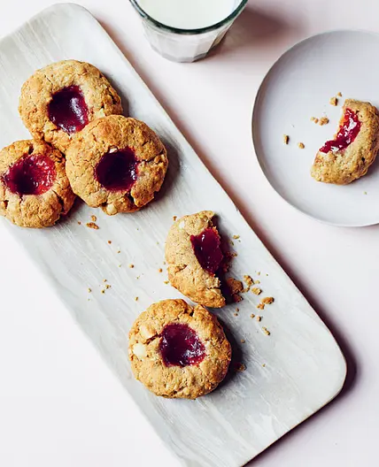 PB&J breakfast cookies