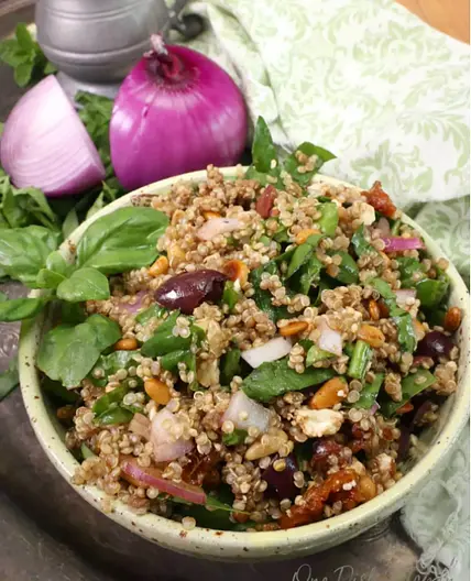 Small Batch Mediterranean Quinoa Salad