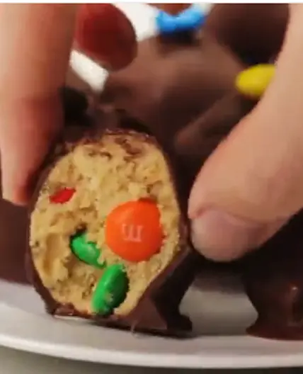 No-Bake Peanut Butter M&M Balls