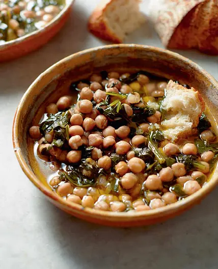 Comforting spinach and chickpeas
