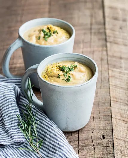 WHITE BEAN SOUP WITH LEEKS AND ROASTED CAULIFLOWER