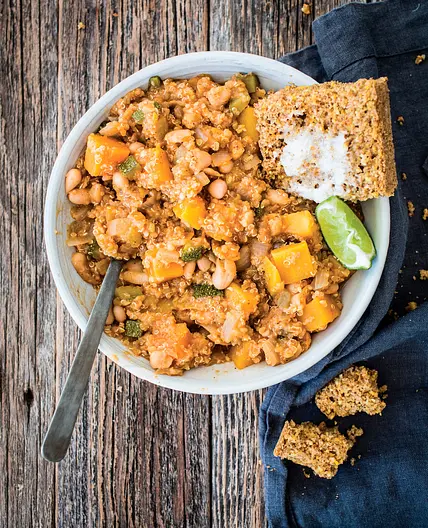 WHITE CHILI WITH BUTTERNUT SQUASH