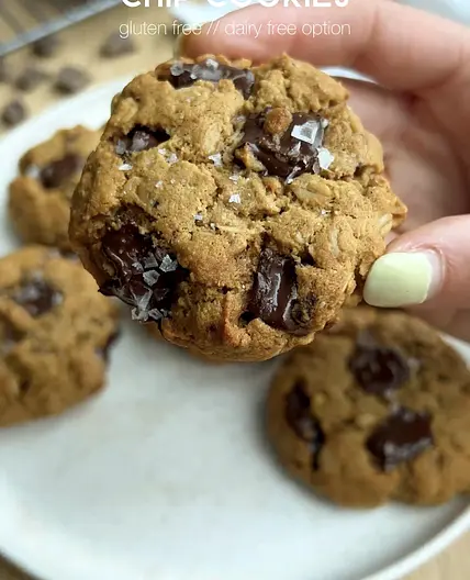 One Bowl Oatmeal Chocolate Chip Cookies