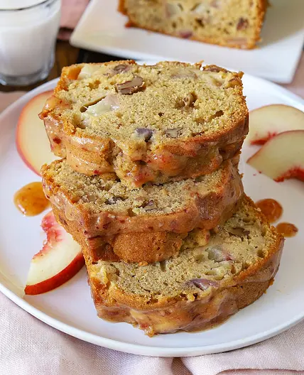 Cake pêche et noix de pécan