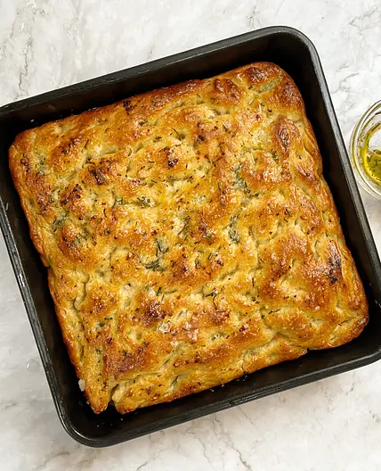GARLIC & ROSEMARY FOCACCIA